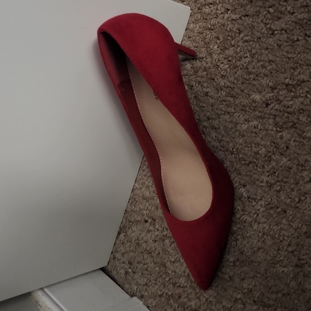 Red heel